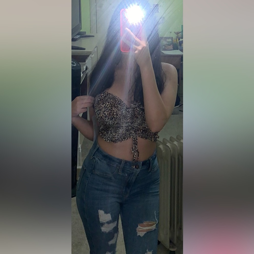 Leopard Print Spaghetti Strap Crop Top
